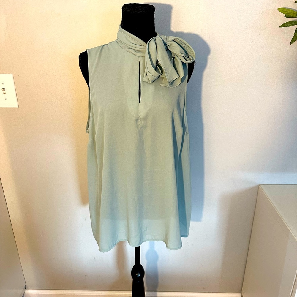 WHO WHAT WEAR tie neck celadon green sleeveless blouse